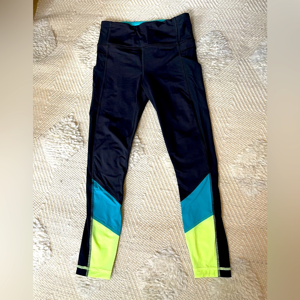 Lululemon leggings size 4